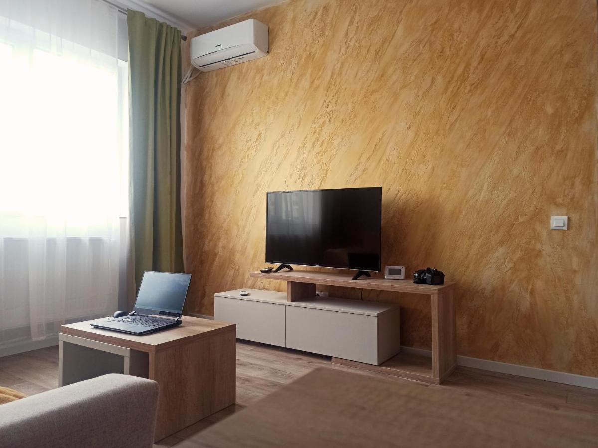 Stylish, Modern 2 Rooms Flat With City View, Near Presidential Palace Βουκουρέστι Εξωτερικό φωτογραφία
